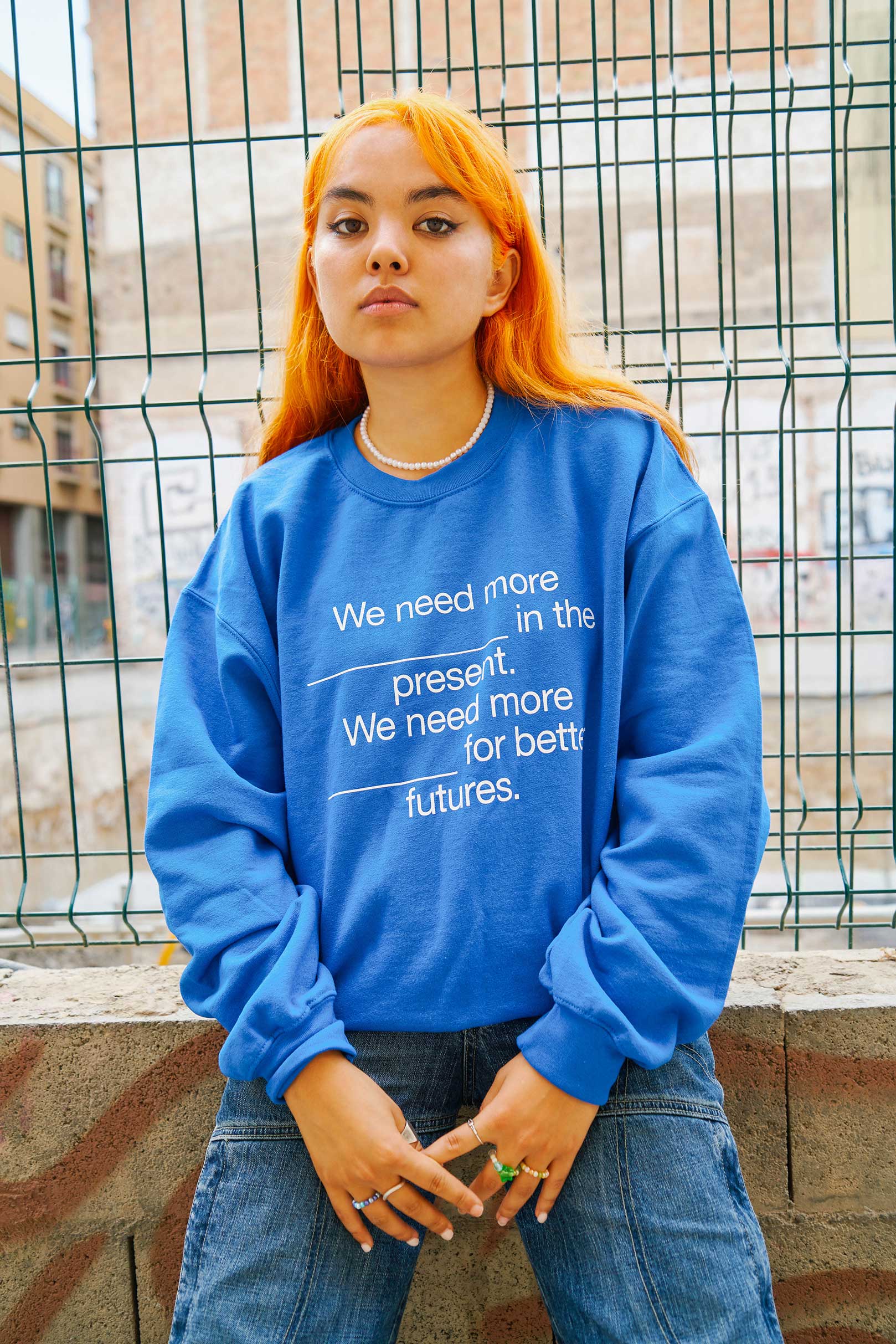 Sweatshirt Blue Text